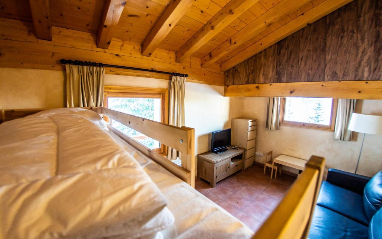 Parc Madeleine - Chalets Saint-François-Longchamp Eksteriør billede