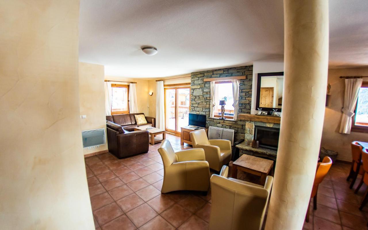 Parc Madeleine - Chalets Saint-François-Longchamp Eksteriør billede